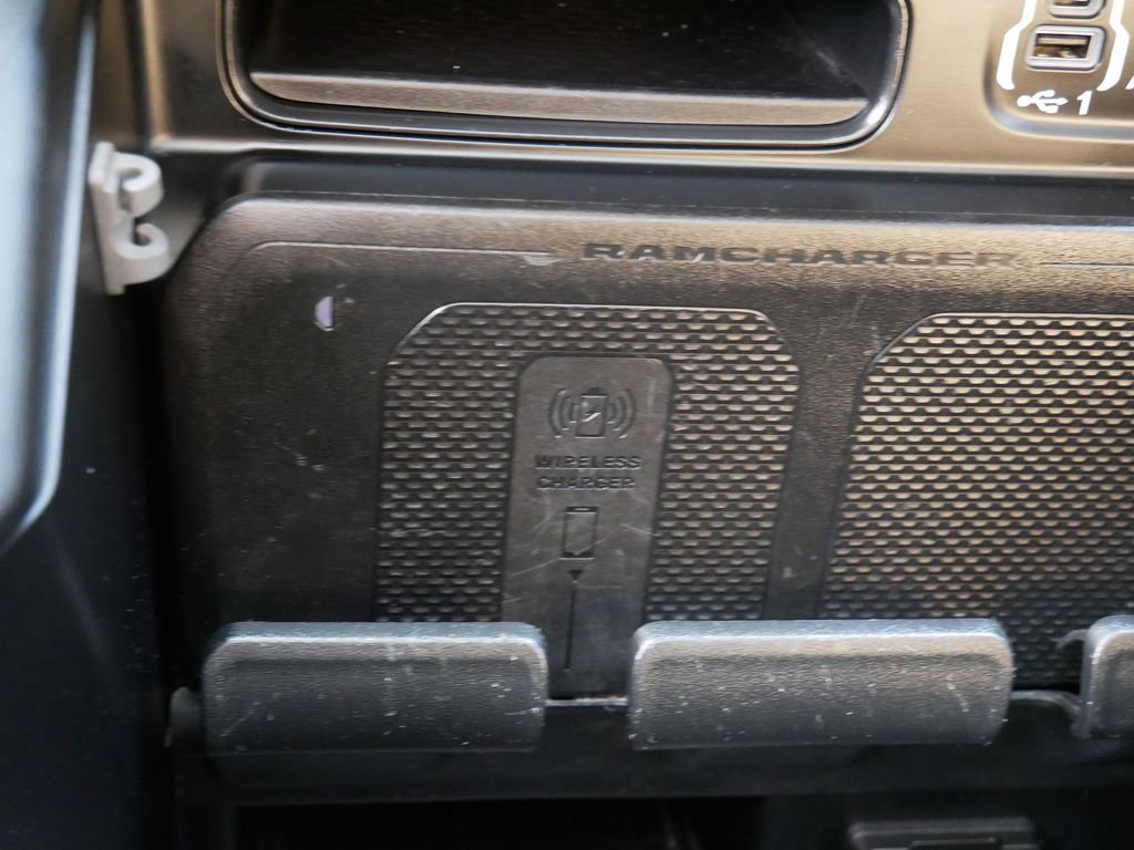 Used 2022 RAM 3500 Limited image 33