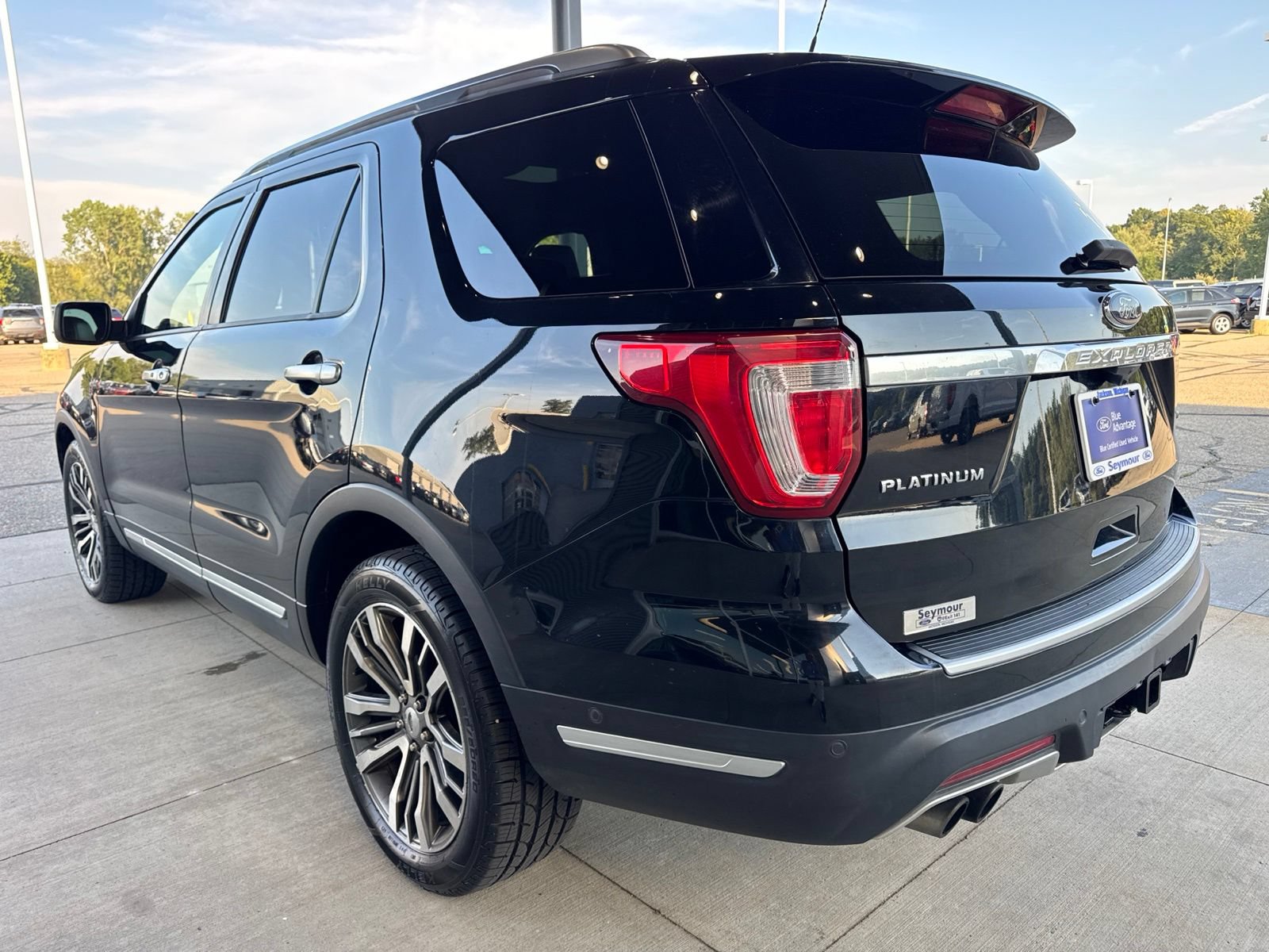Certified 2018 Ford Explorer Platinum AWD/4WD image 5