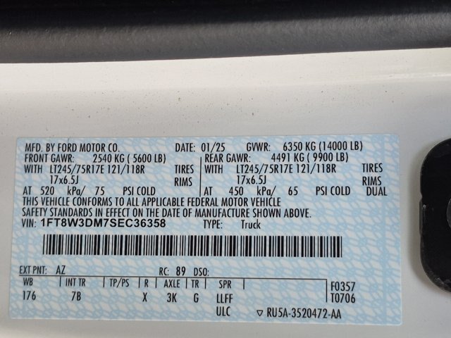 Certified 2025 Ford F350 Platinum AWD/4WD image 38