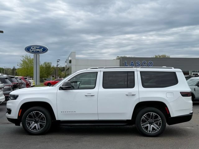 Used 2023 Jeep Wagoneer Series II AWD/4WD image 39