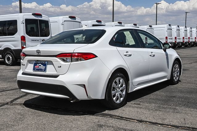 Used 2022 Toyota Corolla LE FWD image 9