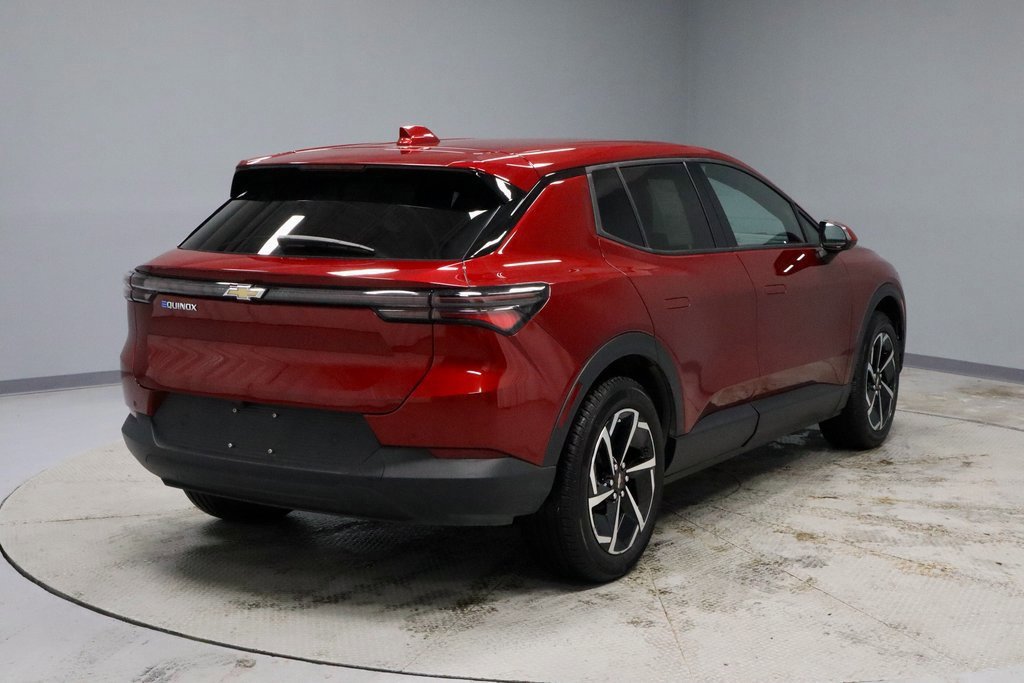 Used 2025 Chevrolet Equinox EV LT image 5