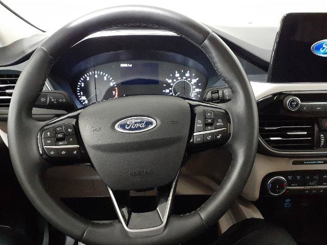 Certified 2022 Ford Escape SEL AWD/4WD image 3