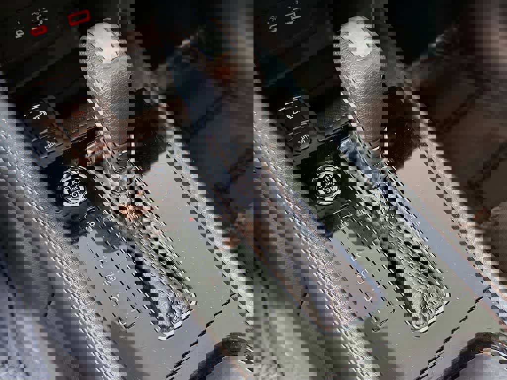 Used 2023 Nissan Kicks SV image 21