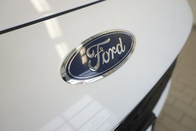 Certified 2022 Ford Escape SE w/ SE Sport Appearance Package image 18