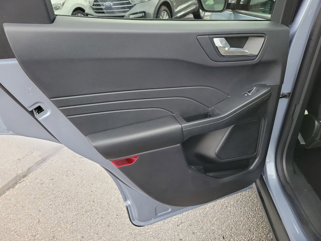 Certified 2022 Ford Escape SEL FWD image 18