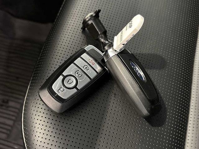 Certified 2023 Ford Escape Platinum AWD/4WD image 32