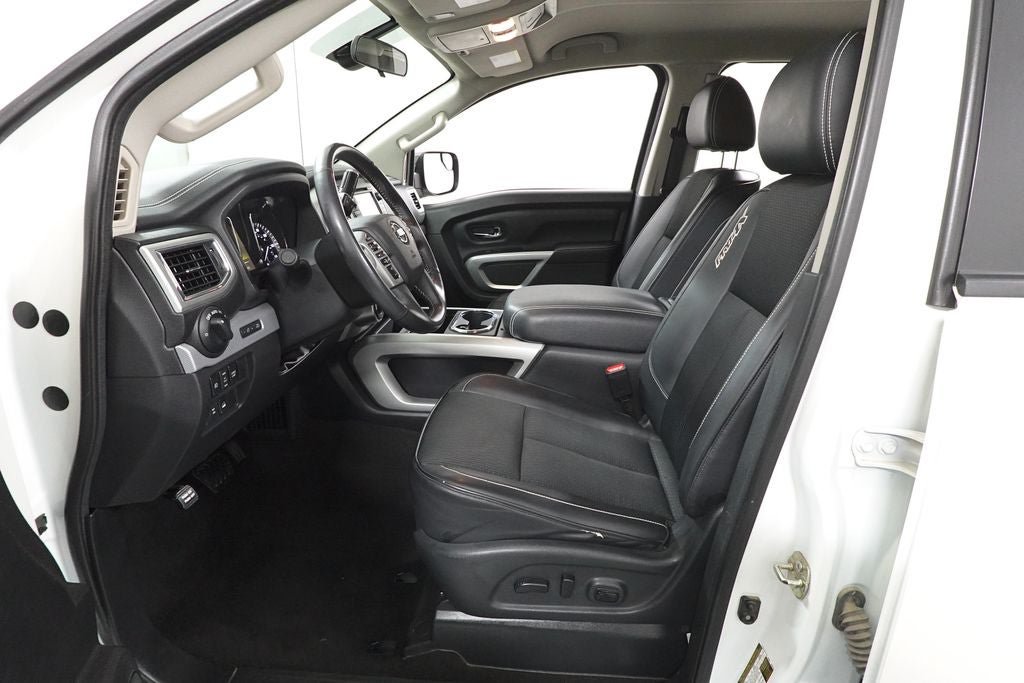 Used 2017 Nissan Titan PRO-4X AWD/4WD image 24