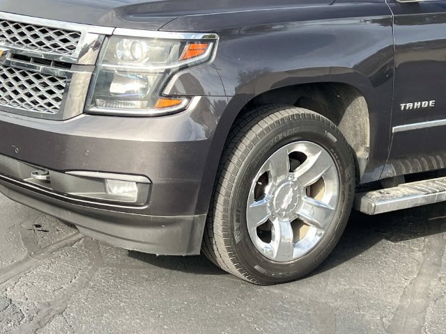 Used 2018 Chevrolet Tahoe LT w/ LT Signature Package AWD/4WD image 9