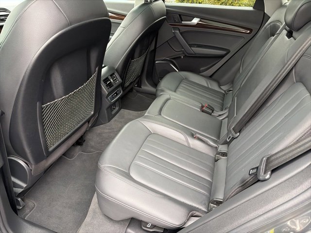 Used 2020 Audi Q5 2.0T Premium w/ Convenience Package image 23