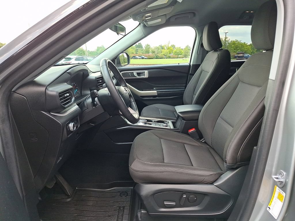 Certified 2023 Ford Explorer XLT AWD/4WD image 16