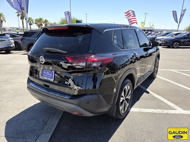 Used 2021 Nissan Rogue SV FWD image 7