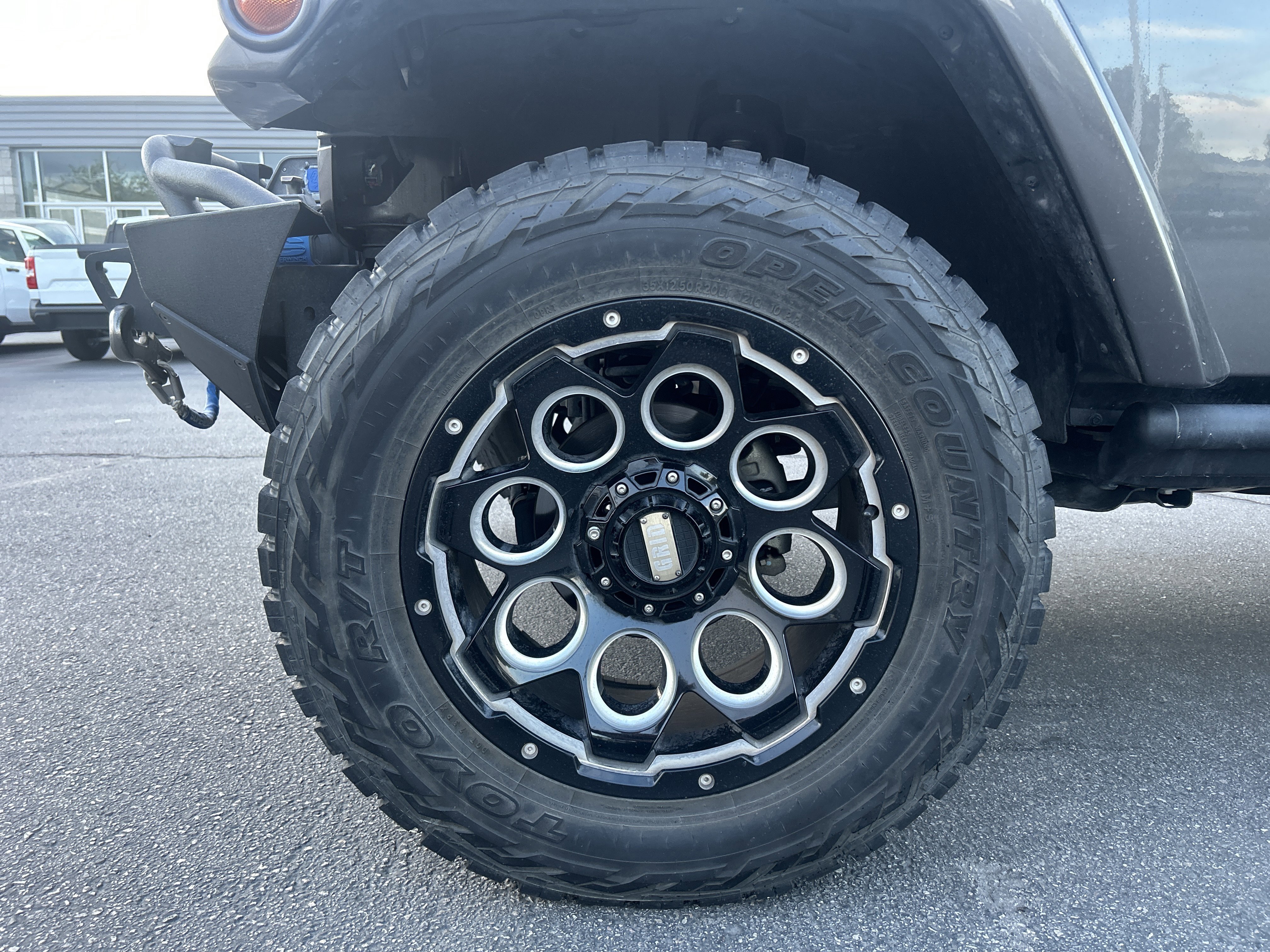 Used 2018 Jeep Wrangler Unlimited Sport S image 11