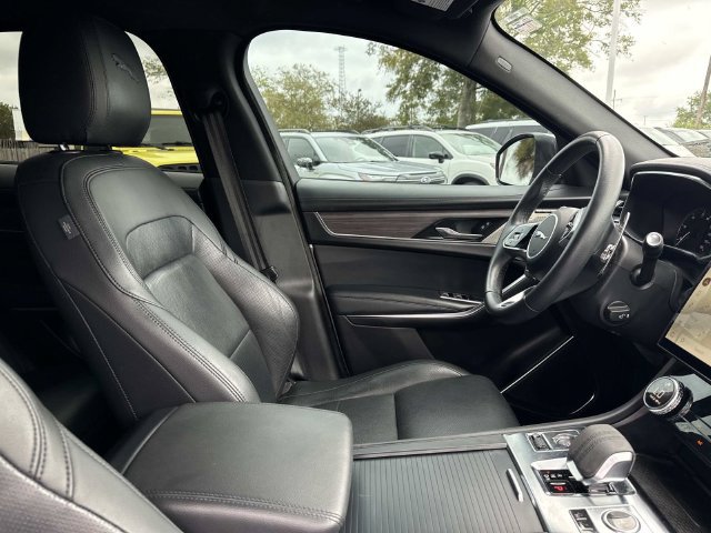 Used 2023 Jaguar F-PACE S AWD/4WD image 10