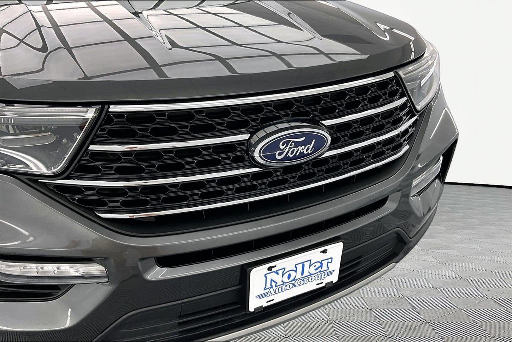 Certified 2020 Ford Explorer XLT w/ Equipment Group 202A AWD/4WD image 29