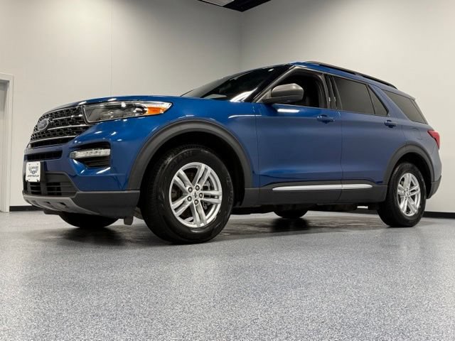 Certified 2020 Ford Explorer XLT w/ Equipment Group 202A AWD/4WD image 5