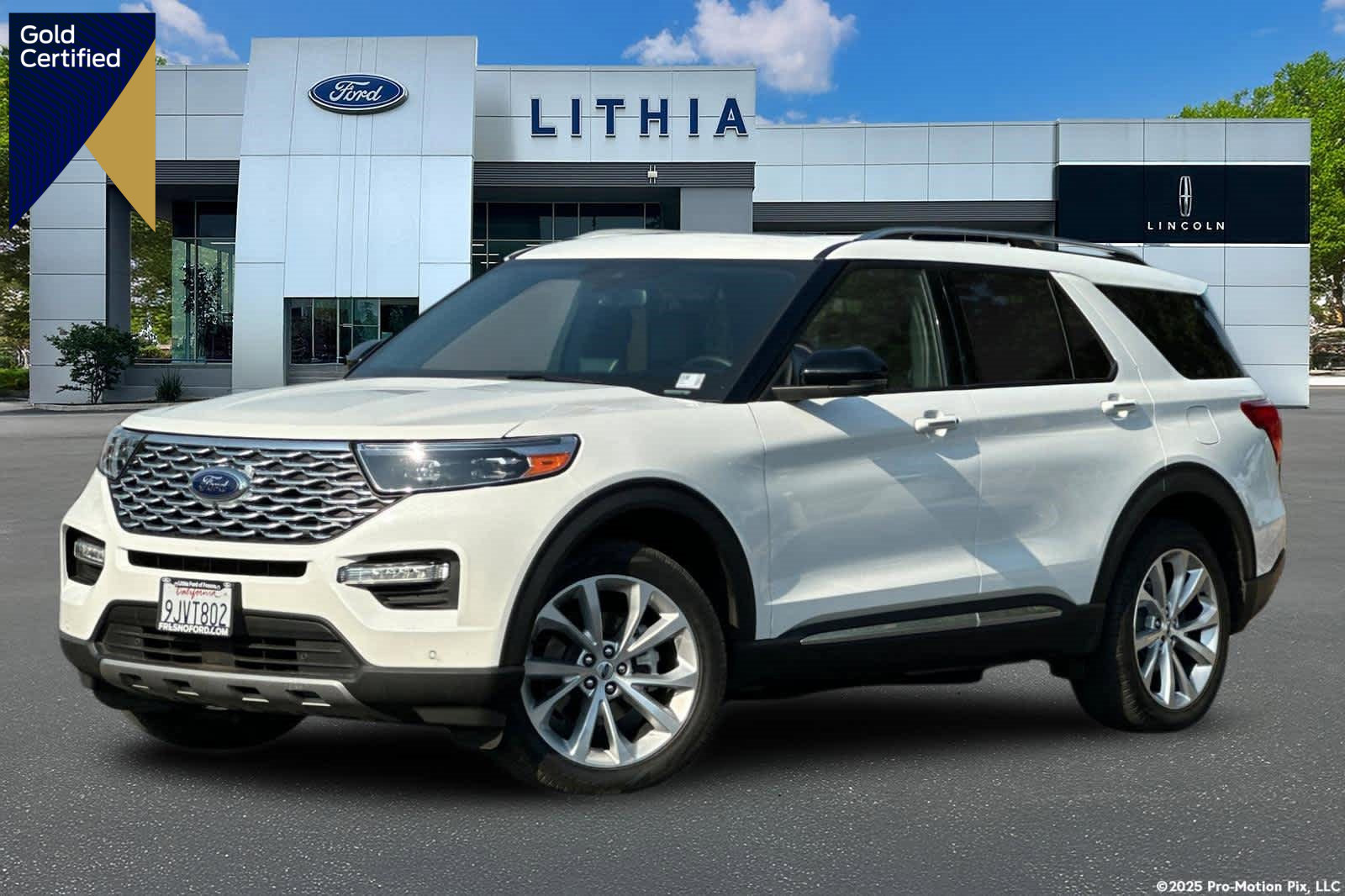 Certified 2023 Ford Explorer Platinum w/ Technology Package