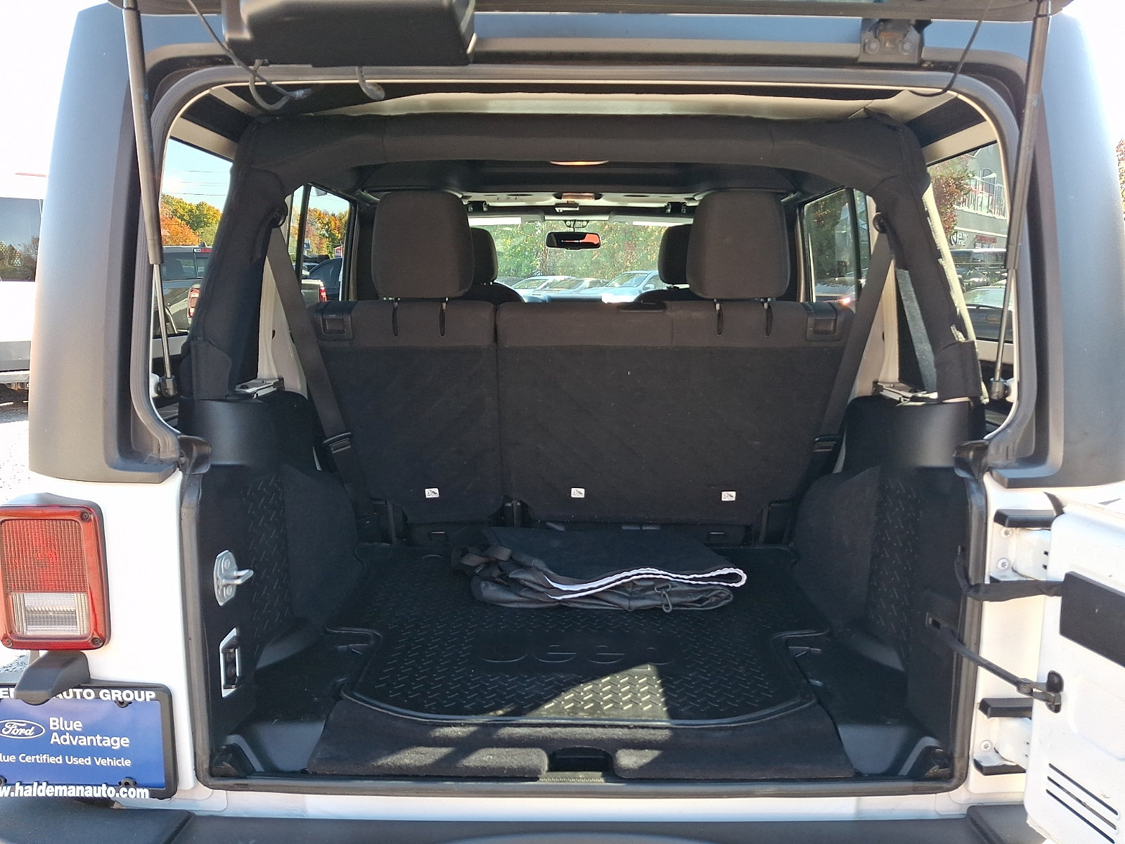Used 2018 Jeep Wrangler Unlimited Sport S AWD/4WD image 27