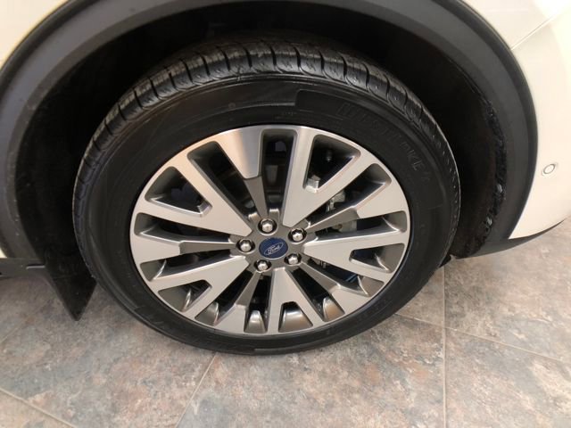 Certified 2021 Ford Escape Titanium image 9