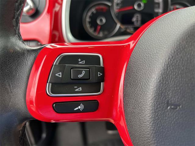 Used 2018 Volkswagen Beetle 2.0T S image 21