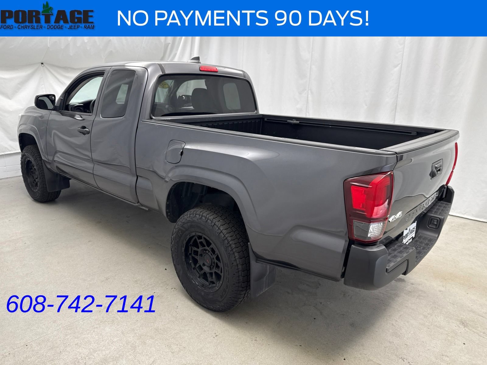 Used 2020 Toyota Tacoma SR AWD/4WD image 4