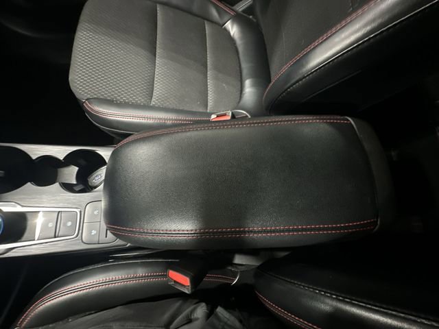 Certified 2025 Ford Escape ST-Line FWD image 28