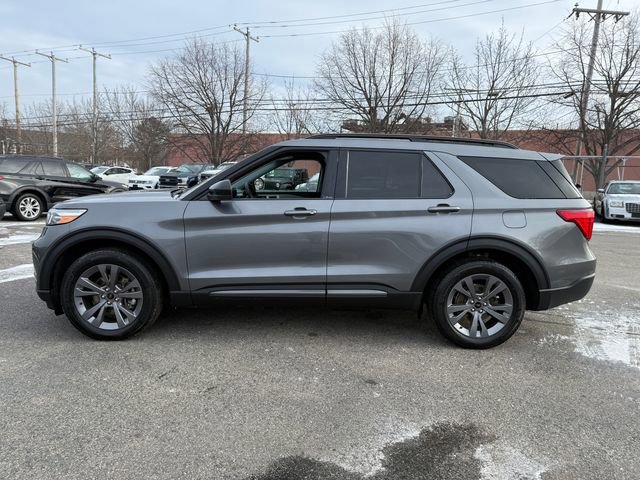 Certified 2022 Ford Explorer XLT w/ Equipment Group 202A image 10