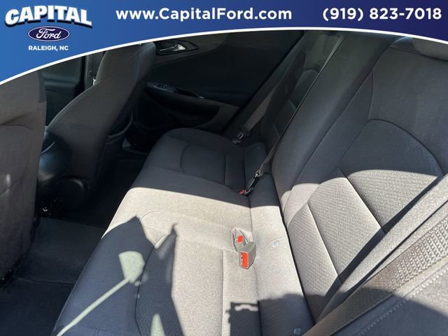 Used 2025 Chevrolet Malibu RS FWD image 18
