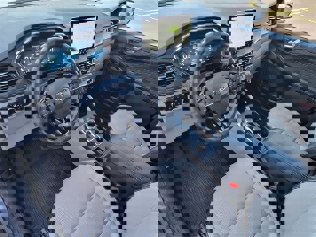 Certified 2023 Ford Escape Platinum image 19