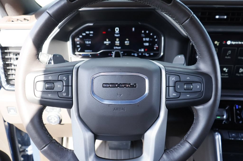 Used 2025 GMC Sierra 1500 Denali AWD/4WD image 6