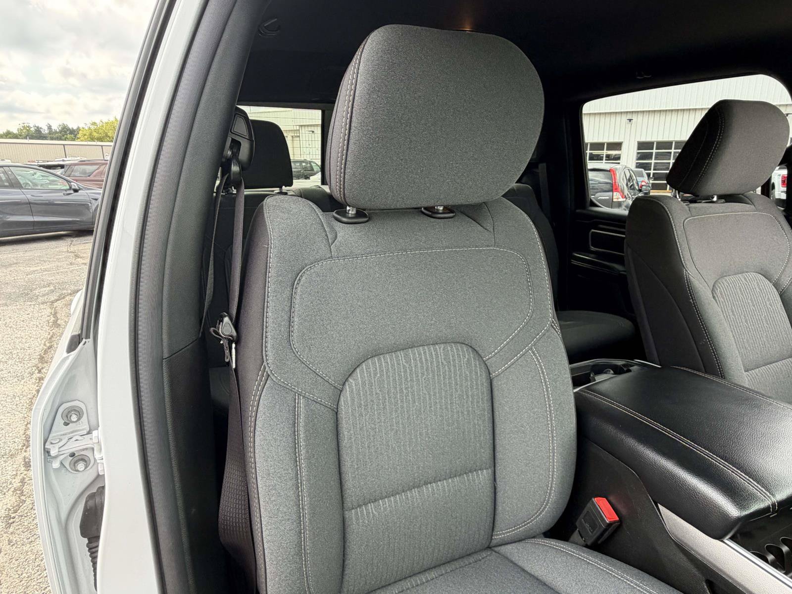 Used 2023 RAM 1500 Big Horn AWD/4WD image 28