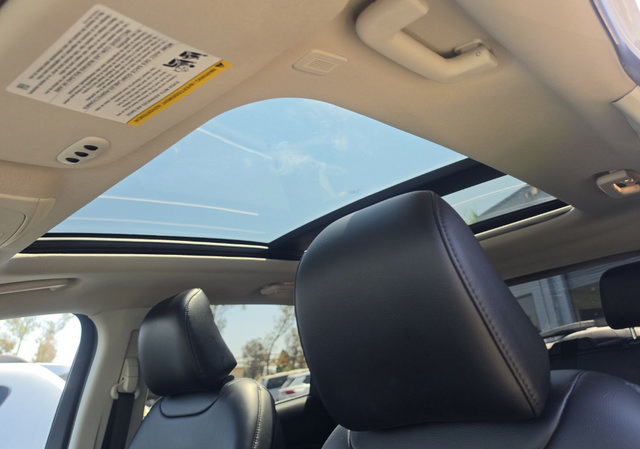 Certified 2023 Ford Edge SEL w/ Convenience Package AWD/4WD image 6