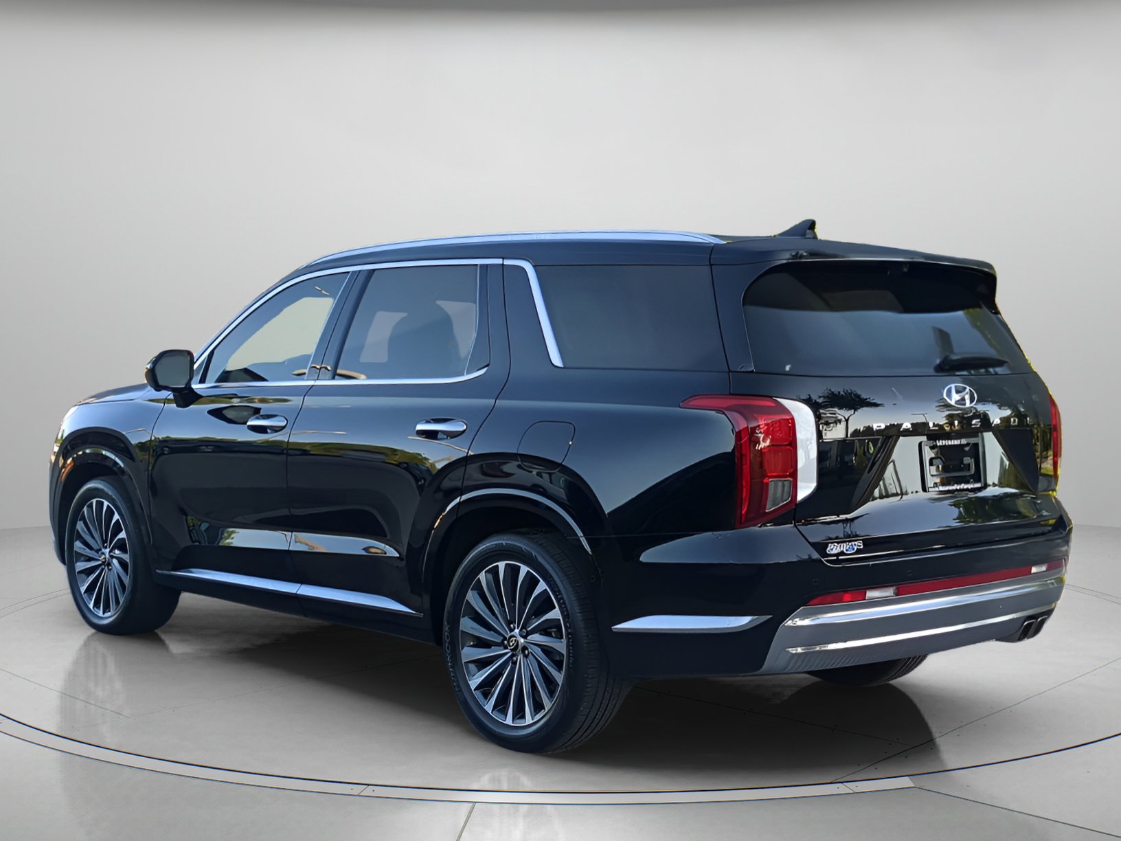 Used 2025 Hyundai Palisade Calligraphy FWD image 42