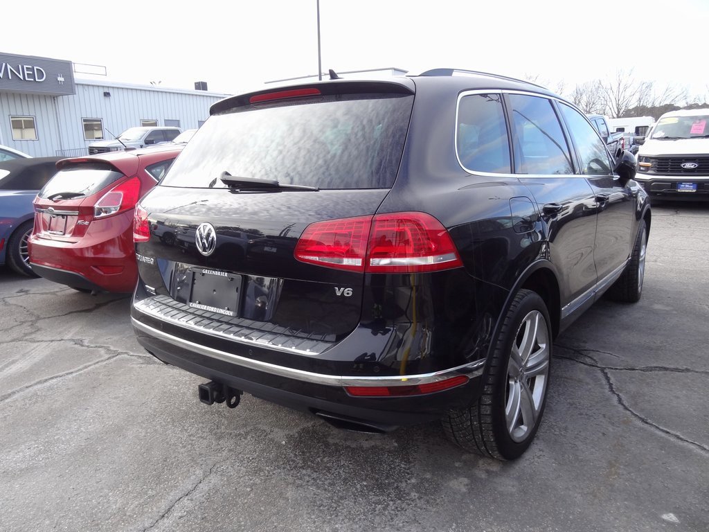 Used 2017 Volkswagen Touareg Executive image 4