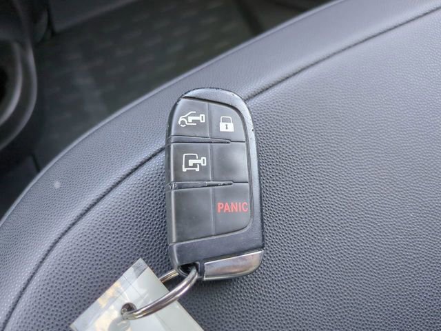 Used 2025 RAM ProMaster 2500 w/ Convenience Group image 27