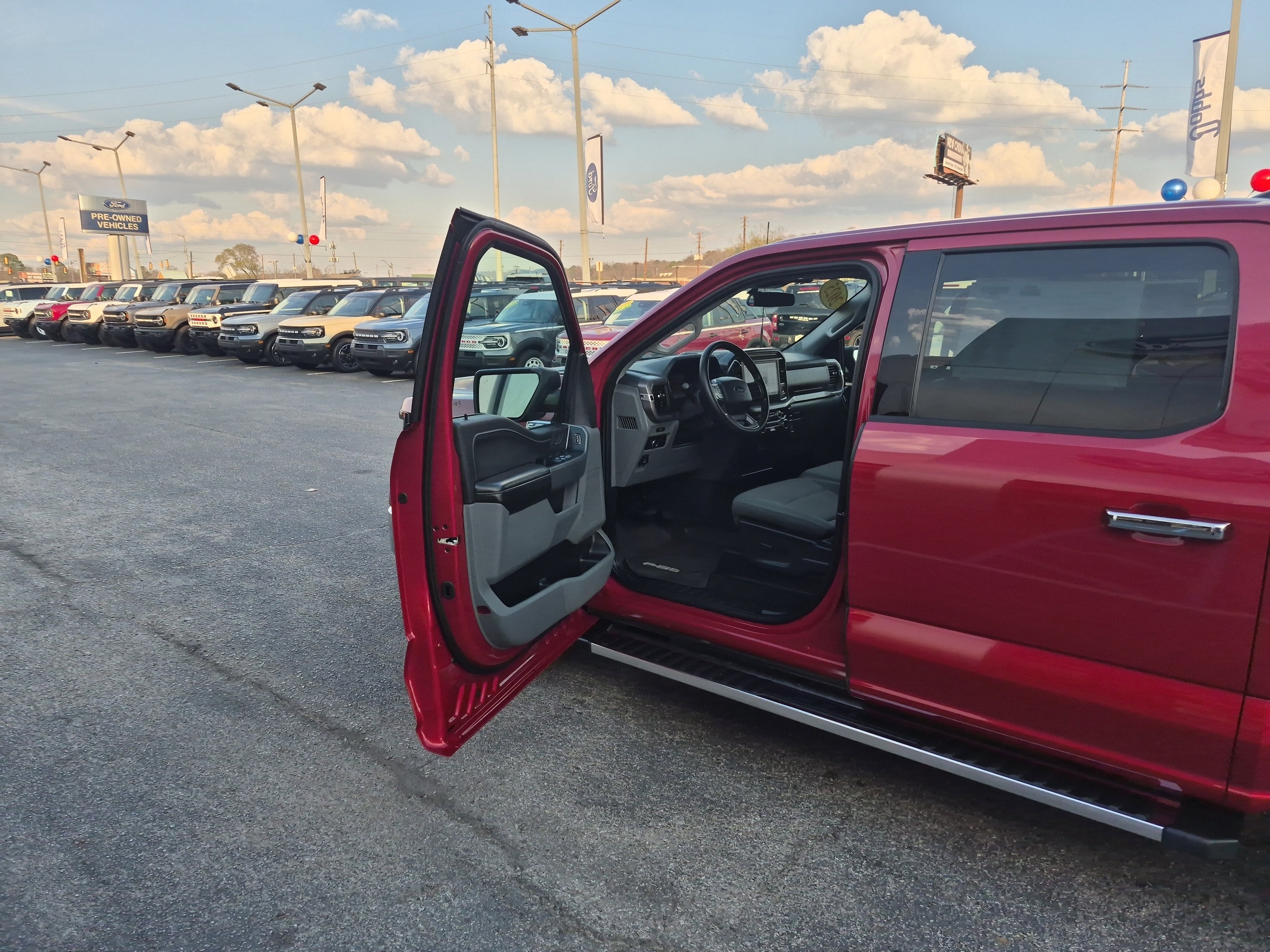 Certified 2025 Ford F150 XLT w/ Equipment Group 301A Standard image 11