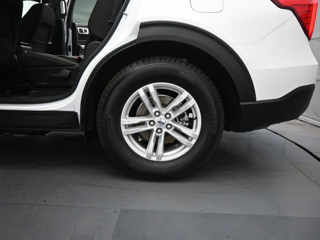 Certified 2021 Ford Explorer XLT image 24