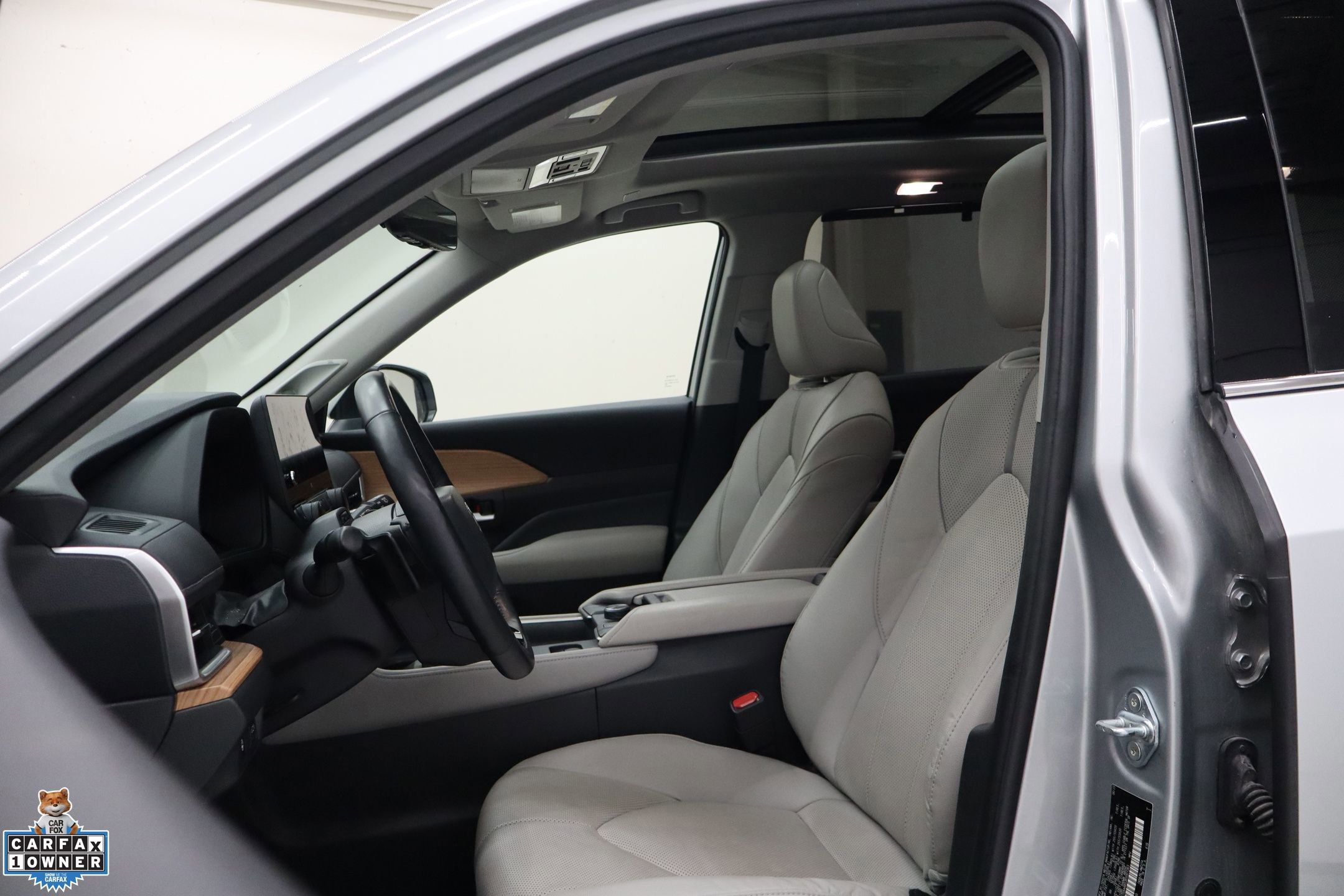 Used 2024 Toyota Grand Highlander Platinum image 13