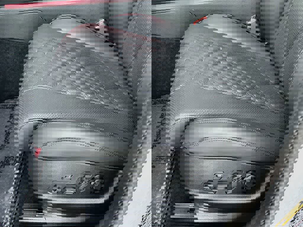 Used 2026 Genesis G80 3.5T Prestige image 32