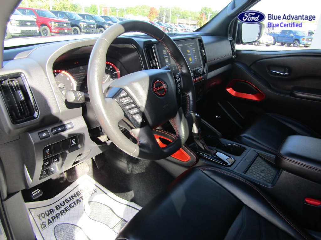 Used 2025 Nissan Frontier PRO-4X w/ Pro Premium Package AWD/4WD image 16