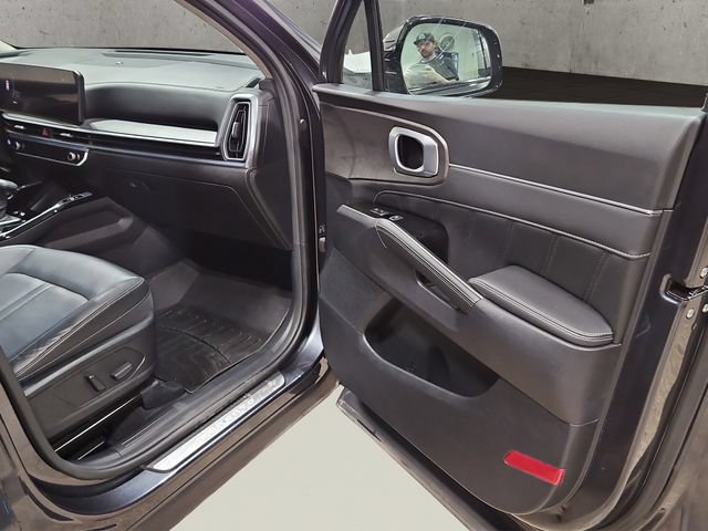 Used 2024 Kia Sorento SX AWD/4WD image 26