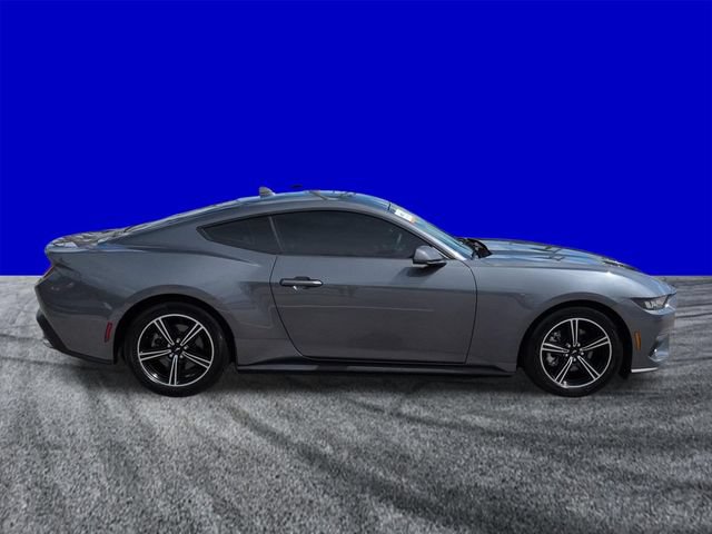 Certified 2025 Ford Mustang Coupe RWD image 3
