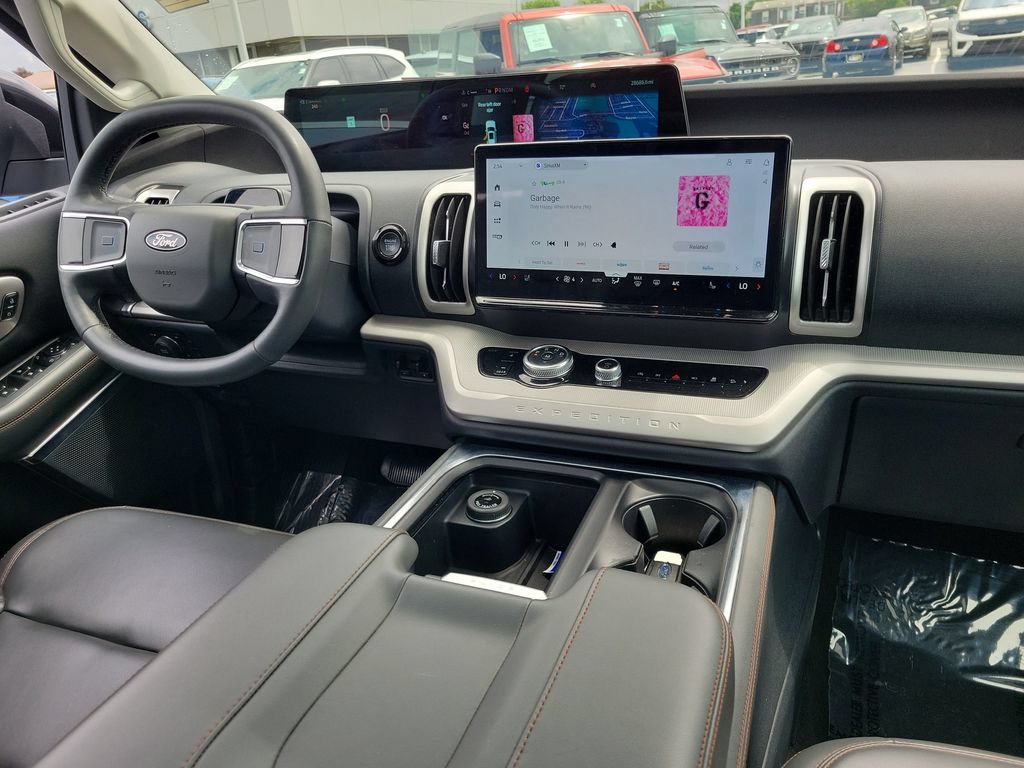 Certified 2025 Ford Expedition Max Active AWD/4WD image 13