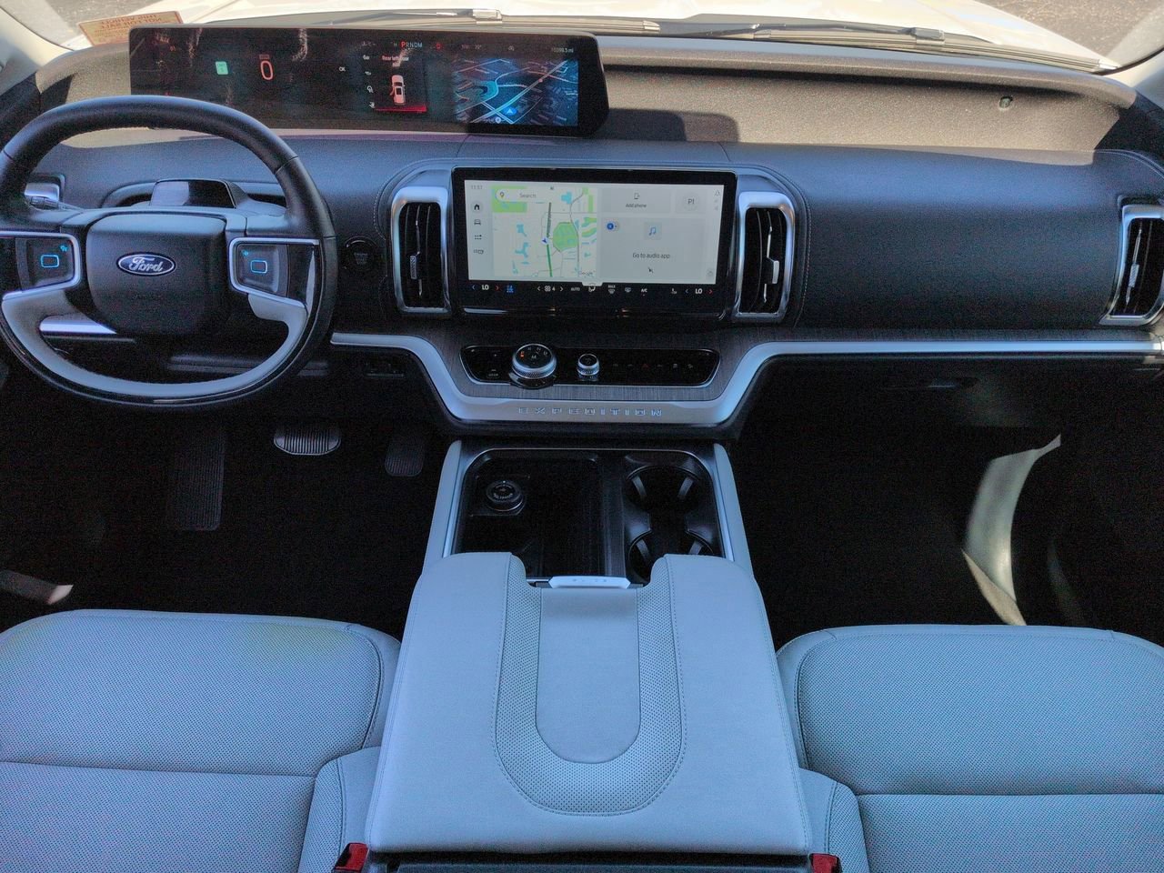 Certified 2025 Ford Expedition Platinum w/ Platinum Ultimate Package image 15