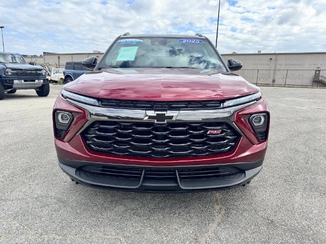 Used 2025 Chevrolet TrailBlazer RS w/ Convenience Package FWD image 2