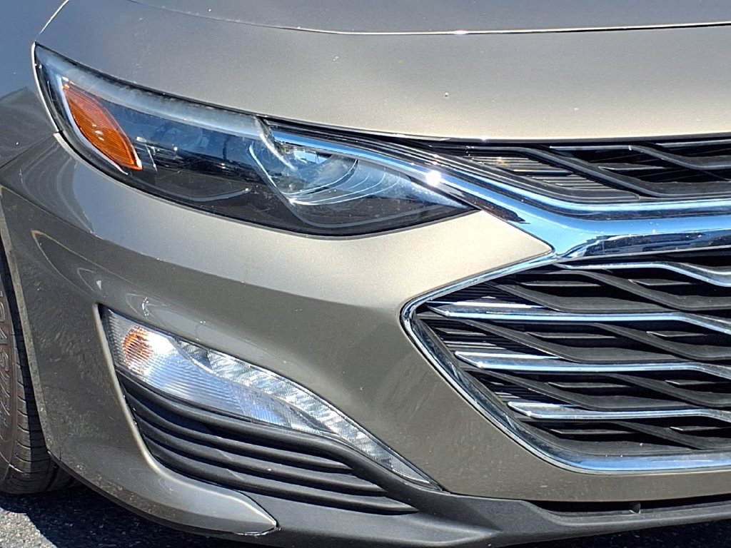 Used 2020 Chevrolet Malibu LT FWD image 26