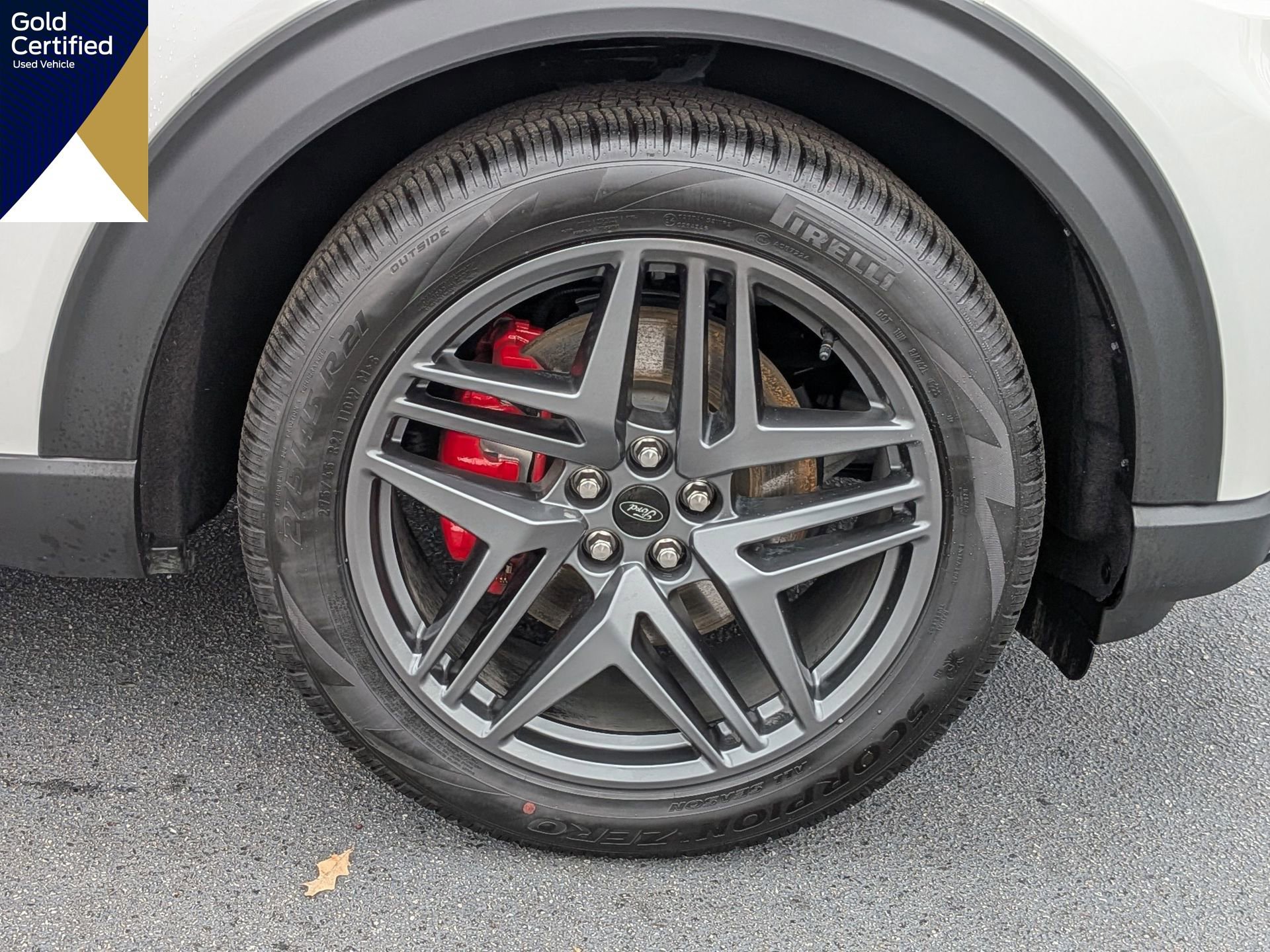 Certified 2025 Ford Explorer ST image 16