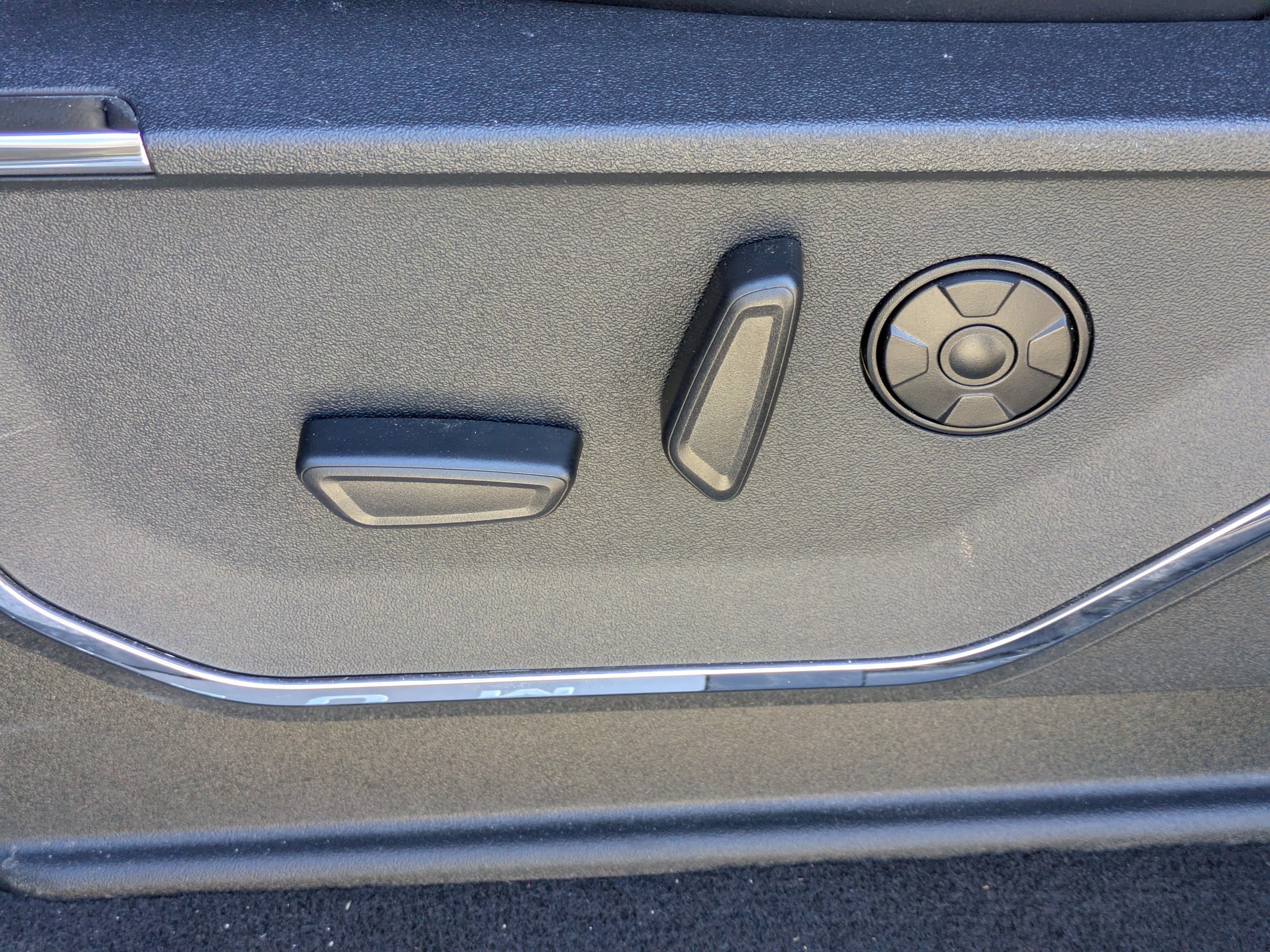 Certified 2025 Ford F250 Platinum AWD/4WD image 19
