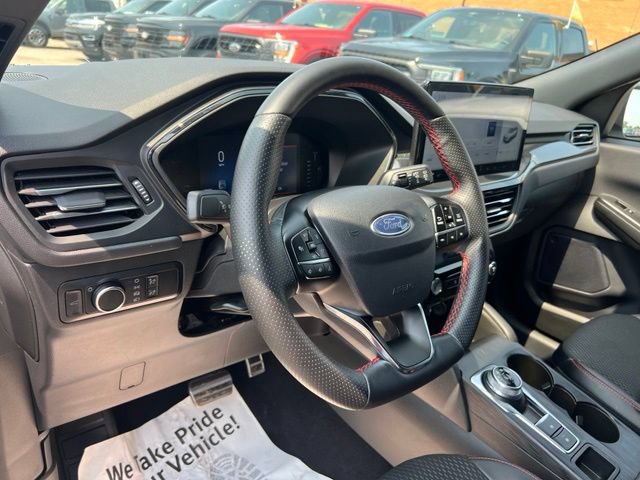 Certified 2024 Ford Escape ST-Line w/ Tech Pack #1 AWD/4WD image 7