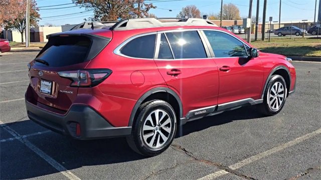 Used 2022 Subaru Outback Premium image 9